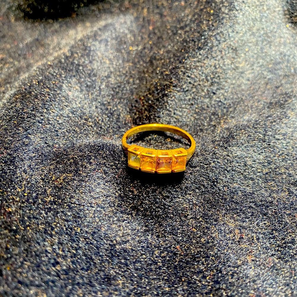 Women’s - Size 5, four stone ring